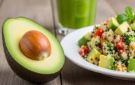 الأفوكادو.. فاكهة دهنية ستغير شكل بشرتك وجسمك