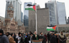 للمرة الأولى .. العلم الفلسطيني يرفرف فوق مبنى بلدية في كندا