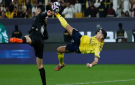  من كوكب آخر .. رونالدو يذهل العالم بمقصيته مع النصر السعودي