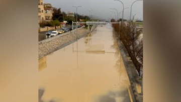 إغلاق جزئي للطريق المؤدي إلى مرج الحمام وناعور بسبب الأمطار الغزيرة إغلاق جزئي للطريق المؤدي إلى مرج الحمام وناعور بسبب الأمطار الغزيرة