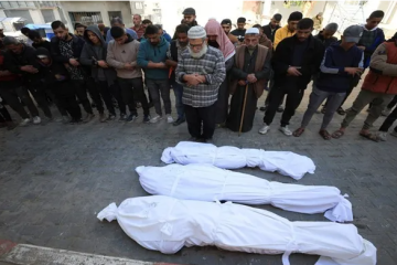 5 شهداء في غارات الاحتلال على خيام النازحين في خان يونس