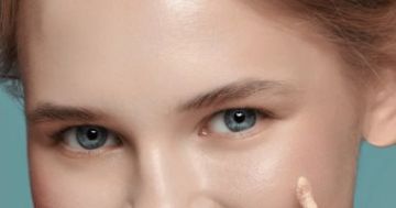 4 خطوات للعناية بمنطقة العينين 4 خطوات للعناية بمنطقة العينين