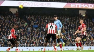 السيتي يستغل الهدية ويزلزل صدارة آرسنال السيتي يستغل الهدية ويزلزل صدارة آرسنال