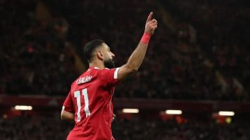 صلاح يعود بعد الأزمة.. ويكتب التاريخ أمام برايتون صلاح يعود بعد الأزمة.. ويكتب التاريخ أمام برايتون