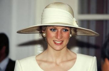 مذكرات الأميرة ديانا تكشف محاولات انتحار صادمة مذكرات الأميرة ديانا تكشف محاولات انتحار صادمة