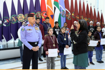 مدير الأمن العام يرعى تخريج دورة أصدقاء الأمن العام الاولى للطلاب الصم والبكم مدير الأمن العام يرعى تخريج دورة أصدقاء الأمن العام الاولى للطلاب الصم والبكم