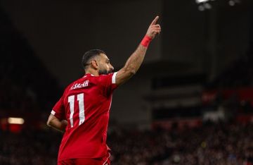 مهاجم ليفربول السابق هيسكي: يجب احترام صلاح ومعاملته بما يليق بمكانته التاريخية مع ليفربول