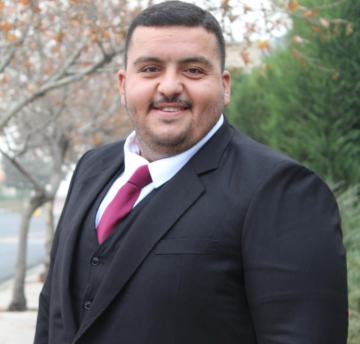 بمناسبة عيد ميلاده .. القريوتي يتلقى التهاني من عائلته والأسرة الكشفية بمناسبة عيد ميلاده .. القريوتي يتلقى التهاني من عائلته والأسرة الكشفية