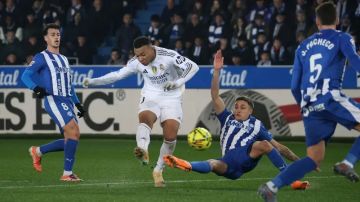 ريال مدريد ينجو من ألافيس.. وألونسو يتنفس ريال مدريد ينجو من ألافيس.. وألونسو يتنفس