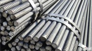 سعر الحديد يهبط بضغط من الضعف الموسمي