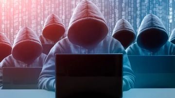 اختراق هاتفك بات أسهل مما تتوقع.. خبراء يحذرون من خطر داهم اختراق هاتفك بات أسهل مما تتوقع.. خبراء يحذرون من خطر داهم