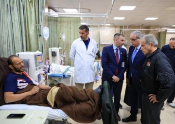 حسان يوجه يتسريع توسعة قسم الكلى في مستشفى الأمير حسين حسان يوجه يتسريع توسعة قسم الكلى في مستشفى الأمير حسين