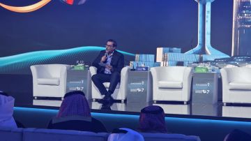 الوزير الأسبق سيف يشارك في مؤتمر سلاسل الإمداد والخدمات اللوجستية بالسعودية