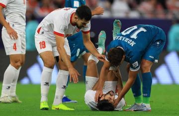 أول رد فعل من الأهلي المصري بعد إصابة يزن النعيمات (فيديو) أول رد فعل من الأهلي المصري بعد إصابة يزن النعيمات (فيديو)