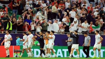 النشامى يضمنون 4 ملايين دولار في كأس العرب النشامى يضمنون 4 ملايين دولار في كأس العرب