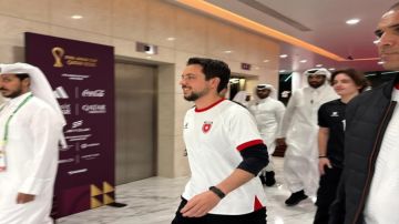 ولي العهد :فخورون بكم.. أبدعتم يا نشامى وكلنا معكم في النهائي! ولي العهد :فخورون بكم.. أبدعتم يا نشامى وكلنا معكم في النهائي!