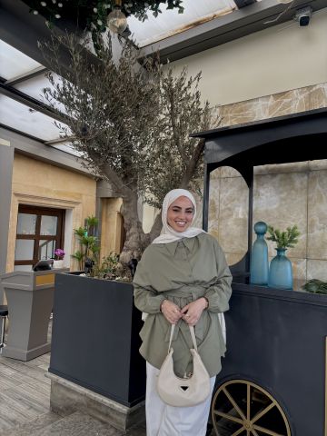 وعد عماوي صاعدة أردنية تجمع بين التفوق الأكاديمي والتأثير الرقمي في مسيرة متنامية وعد عماوي صاعدة أردنية تجمع بين التفوق الأكاديمي والتأثير الرقمي في مسيرة متنامية