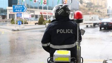 إدارة السير تحذر السائقين من مخاطر الطقس السيبيري وتدعو لأقصى درجات الحذر إدارة السير تحذر السائقين من مخاطر الطقس السيبيري وتدعو لأقصى درجات الحذر