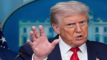 ترحيل عشرات الإيرانيين والعرب على متن رحلة واحدة من الولايات المتحدة ترحيل عشرات الإيرانيين والعرب على متن رحلة واحدة من الولايات المتحدة