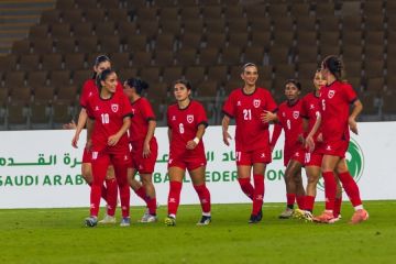 منتخب السيدات لكرة القدم يفوز على نظيره الفلسطيني ويتوج بلقب بطولة غرب آسيا التاسعة منتخب السيدات لكرة القدم يفوز على نظيره الفلسطيني ويتوج بلقب بطولة غرب آسيا التاسعة