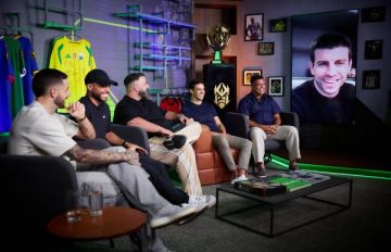 بيكيه ورونالدو وكاكا يعلنون تنظيم كأس الملوك في البرازيل بمشاركة عربية بيكيه ورونالدو وكاكا يعلنون تنظيم كأس الملوك في البرازيل بمشاركة عربية