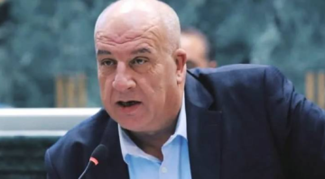 النائب رائد رباع يحجب الثقة عن موازنة 2026 وينتقد الإهمال في الخدمات الأساسية النائب رائد رباع يحجب الثقة عن موازنة 2026 وينتقد الإهمال في الخدمات الأساسية