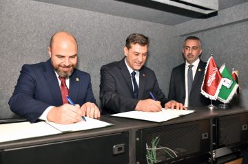 اليرموك و قناة المملكة توقعان مذكرة تفاهم لتدريب وتمكين طلبة كلية الإعلام اليرموك و قناة المملكة توقعان مذكرة تفاهم لتدريب وتمكين طلبة كلية الإعلام