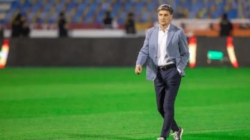 إقالة الإسباني ميتشل من تدريب القادسية السعودي