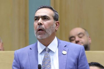 الوحش والنواصرة يسجلان مخالفة على قرار بشأن الموازنة الوحش والنواصرة يسجلان مخالفة على قرار بشأن الموازنة