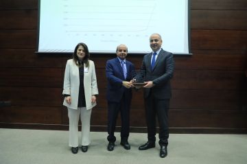 محاضرة قيمة في الشرق الأوسط حول الريادة لرئيس مجموعة زين الأسبق الدكتور سعد البراك