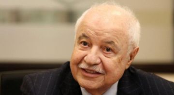 أبوغزاله: تعطيل العمل الخميس بسبب مباراة المنتخب يضر بالاقتصاد ولا يخدم الوطن أبوغزاله: تعطيل العمل الخميس بسبب مباراة المنتخب يضر بالاقتصاد ولا يخدم الوطن