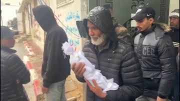 14 شهيدا جراء انهيار منازل والبرد القارس بفعل المنخفض الجوي في قطاع غزة خلال 24 ساعة 14 شهيدا جراء انهيار منازل والبرد القارس بفعل المنخفض الجوي في قطاع غزة خلال 24 ساعة