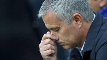 المدرب البرتغالي الشهير  جوزيه مورينو في قبضة الشرطة