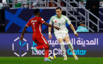 المنتخب الجزائري يتعادل سلبيا مع المنتخب السوداني بكأس العرب