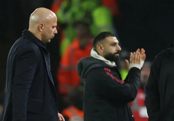 انتهت الأزمة .. استدعاء صلاح لقائمة ليفربول انتهت الأزمة .. استدعاء صلاح لقائمة ليفربول