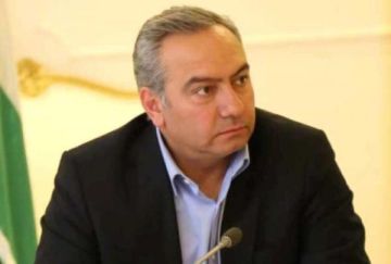 البريزات يلتقي الملحق الثقافي الكوري لتعزيز الشراكات الثقافية والسياحية