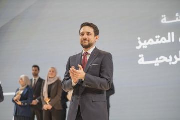 ولي العهد يكرم الفائزين بجائزة الحسين بن عبد للعمل التطوعي ولي العهد يكرم الفائزين بجائزة الحسين بن عبد للعمل التطوعي