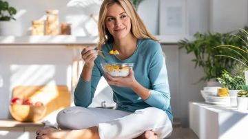 إليك 7 أطعمة تساعد في تقليل دهون البطن العميقة طبيعيا إليك 7 أطعمة تساعد في تقليل دهون البطن العميقة طبيعيا