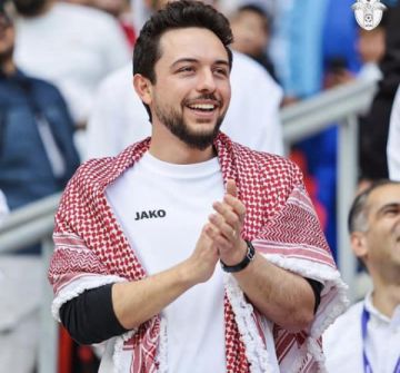 ولي العهد عبر انستغرام: لحظة تاريخية نعيشها اليوم .. حلم يكتب بداية جديدة لكرة القدم الأردنية