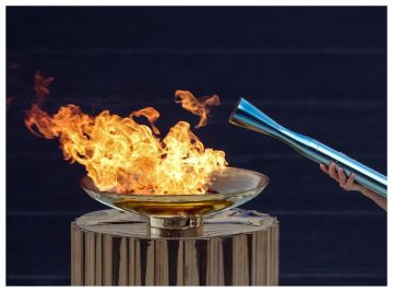 الشعلة الأولمبية تصل روما استعدادا لدورة ميلانو وكورتينا