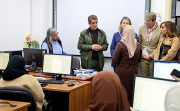 العدوان يتفقد مراحل تنفيذ المسح الوطني للشباب في البلقاء العدوان يتفقد مراحل تنفيذ المسح الوطني للشباب في البلقاء