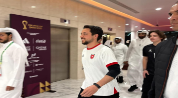 ولي العهد يصل إلى ستاد البيت لحضور مباراة الأردن والسعودية ولي العهد يصل إلى ستاد البيت لحضور مباراة الأردن والسعودية