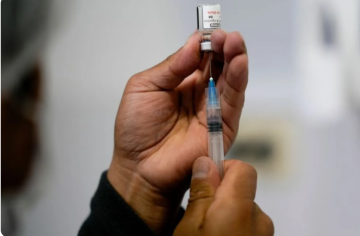 أميركا تحقق في وفيات يشتبه بارتباطها بلقاحات كورونا أميركا تحقق في وفيات يشتبه بارتباطها بلقاحات كورونا