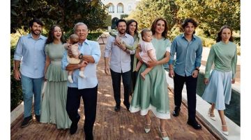 الملكة رانيا: أمنياتنا لكم بعام جديد يحمل السلام الملكة رانيا: أمنياتنا لكم بعام جديد يحمل السلام