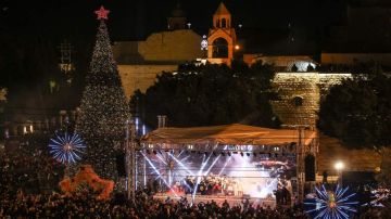 قليل من الفرح في بيت لحم مع اقتراب عيد الميلاد قليل من الفرح في بيت لحم مع اقتراب عيد الميلاد