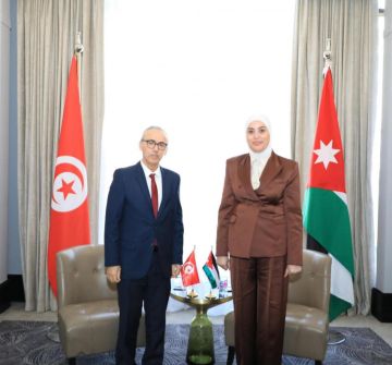 وزيرة التنمية الاجتماعية تبحث تعزيز التعاون العربي مع قطر وتونس في عمان وزيرة التنمية الاجتماعية تبحث تعزيز التعاون العربي مع قطر وتونس في عمان