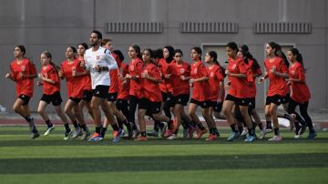 منتخب الواعدات يلتقي نظيره البحريني ببطولة غرب آسيا غدا منتخب الواعدات يلتقي نظيره البحريني ببطولة غرب آسيا غدا