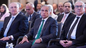 مندوبا عن الملك.. رئيس الوزراء يرعى الاحتفال باليوم الدولي لمكافحة الفساد وإطلاق الاستراتيجية الوطنية للنزاهة ومكافحة الفساد مندوبا عن الملك.. رئيس الوزراء يرعى الاحتفال باليوم الدولي لمكافحة الفساد وإطلاق الاستراتيجية الوطنية للنزاهة ومكافحة الفساد