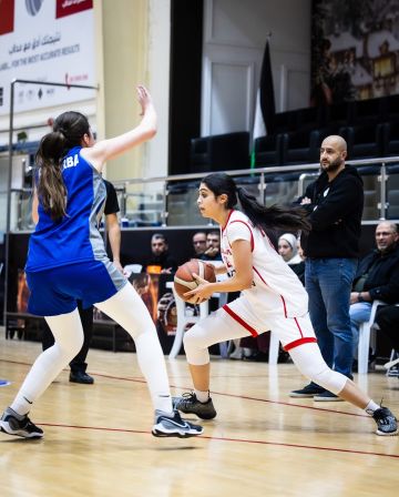 الأرثوذكسي يتفوق على المقاولين بدوري سيدات السلة