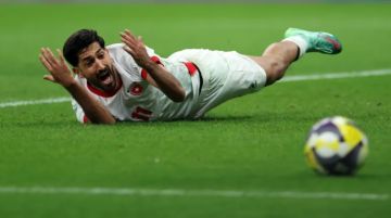 الأردن يحسم القمة العربية أمام الإمارات بانتصار مثير 2-1 في استاد البيت